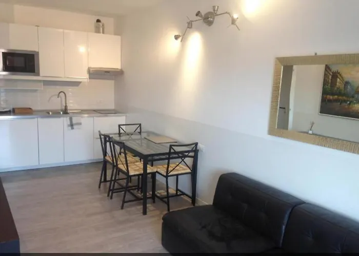 La Dimora Dei Bravi Apartmanhotel *