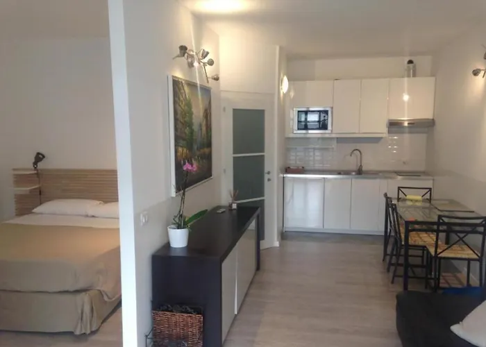 Apartmanhotel La Dimora Dei Bravi *